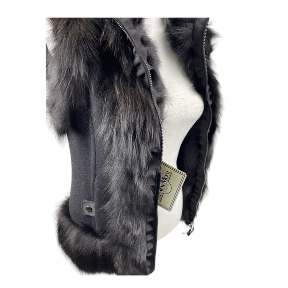 Boiled Wool Vest with Real Fox Fur - Picture 6 of 7